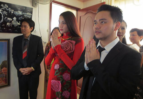 Trang Nhung bí mật làm đám hỏi với bạn trai đại gia