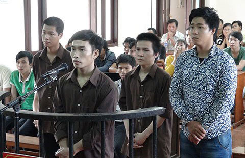 Ba phiên xử vẫn không rõ vì sao nạn nhân chết