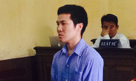 Mất 1 mạng người vì con gà mái