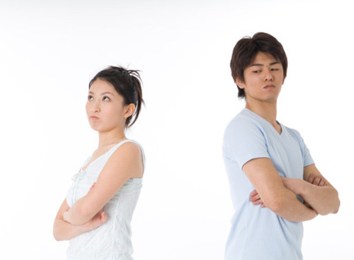 Tan cửa nát nhà vì chồng học kém hơn vợ