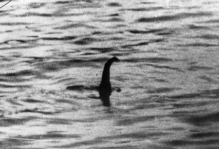 quái vật, hồ Loch Ness, Scotland, London, âm mưu, bắt cóc