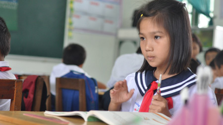 Giáo dục cơ bản miễn phí có là điều thần thoại?