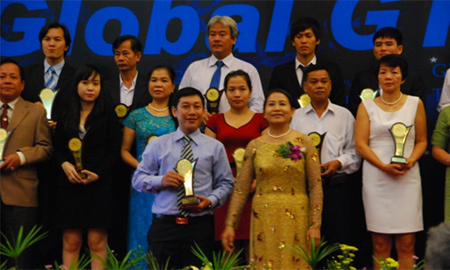 LedCenter nhận giải ‘Thương hiệu hàng đầu - Top Brands 2014’