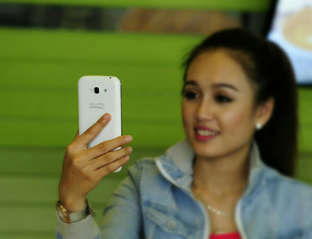 Trợ giá mạnh 3 dòng smartphone suốt tháng 11