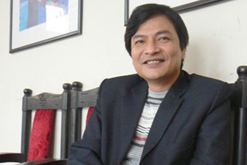 Quốc Anh an phận cha dượng