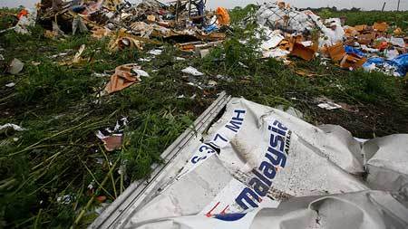 Tìm thấy thêm nhiều phần cơ thể nạn nhân MH17