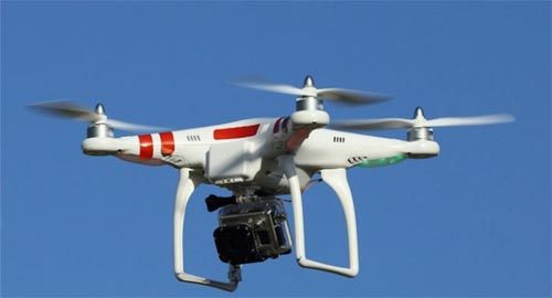 TQ 'khoe' vũ khí laser bắn tan máy bay không người lái