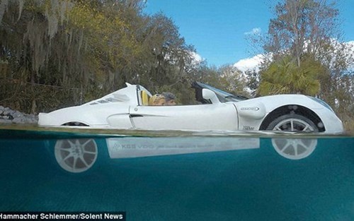 Ôtô đi dưới nước, giá 2 triệu USD