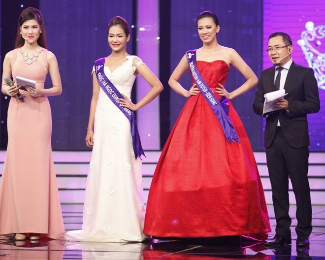 MC Hoa khôi Áo dài ngừng dẫn sau khi bị chê 'thảm họa'