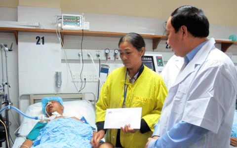 Bệnh viện Việt Đức thiếu máy thở cứu bệnh nhân bị TNGT