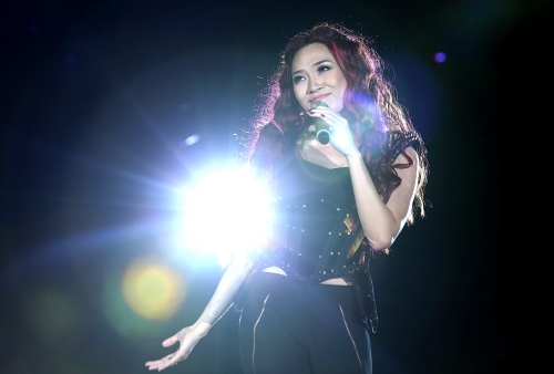 Vì sao Mỹ Tâm là 'người hùng' của showbiz Việt?