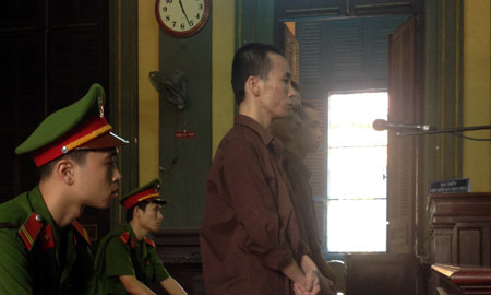 Tử hình kẻ giết người chỉ vì “bỏ hai tay vào túi”