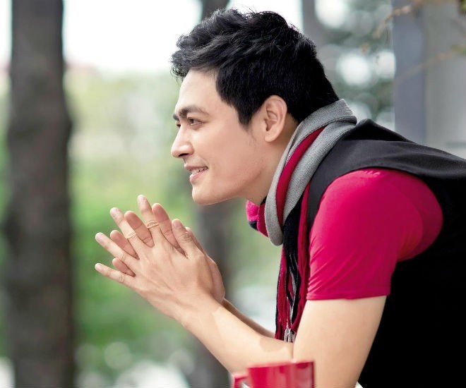 Vì sao MC Phan Anh không thoải mái khoe vợ?