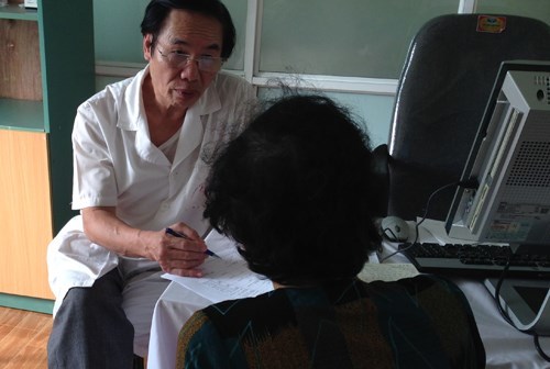 Uống thần dược 'ông khỏe, bà vui': Vợ chồng bắt taxi vào viện cấp cứu