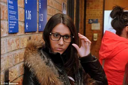 Lời xin lỗi của nữ tội phạm khêu gợi nhất thế giới