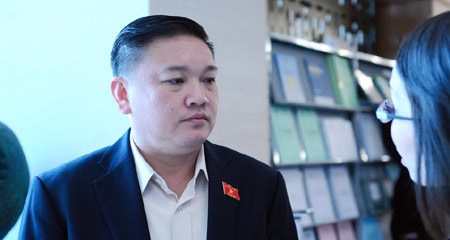 Đổ hết trách nhiệm thì tội nghiệp bộ trưởng