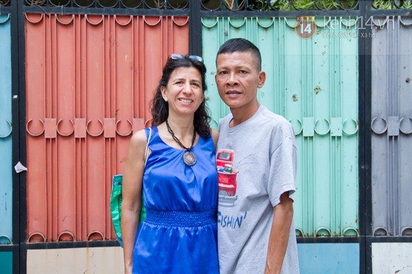 Vợ chồng Mỹ - Việt làm túi bao tải cám lợn 'gây sốt' Nhật