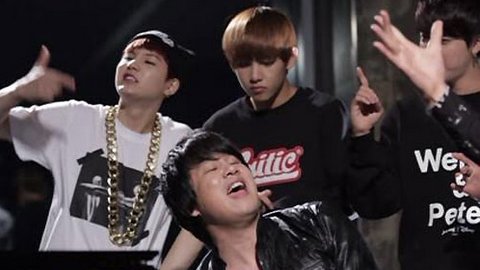 Thanh Bùi gây bão với MV kết hợp với nhóm nhạc Hàn