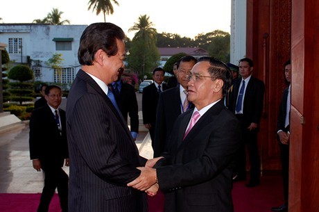 Việt-Lào nhất trí sớm ký hiệp định thương mại mới