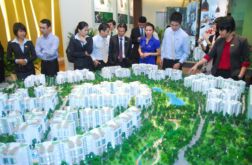 Dành sẵn hàng sang đón luồng khách mới