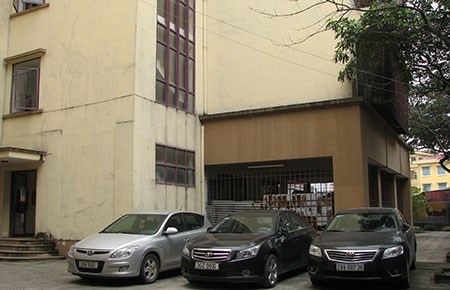 Nhà công vụ và chuyện người bán vé số 'chê' tiền tỷ