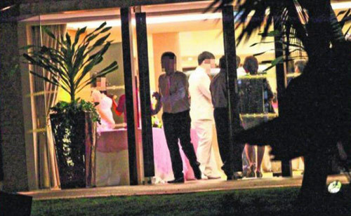 Hoãn cưới vì cô dâu chú rể choảng nhau