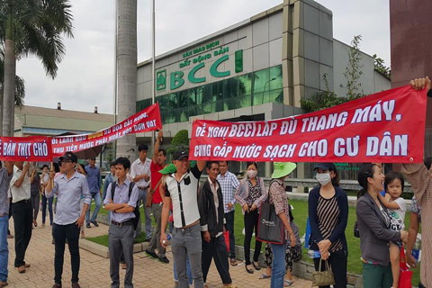 Cư dân Nhất Lan 3 ‘vây’ trụ sở BCCI