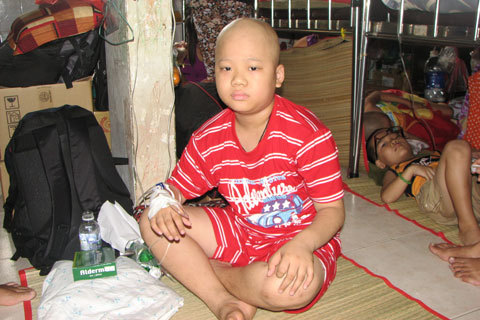 Nỗi khổ của gia đình có con ung thư