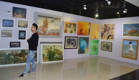 Hà Nội lần đầu mở chợ nghệ thuật