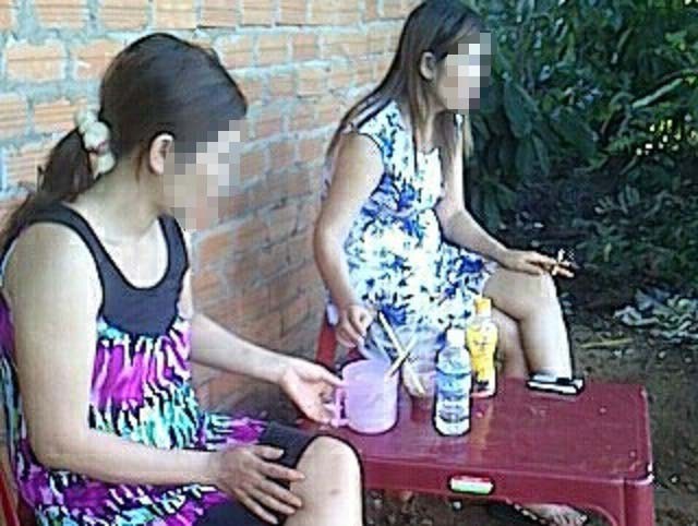 Hớt tóc kích dục, đi 'tua' tới Z trong rẫy cà phê