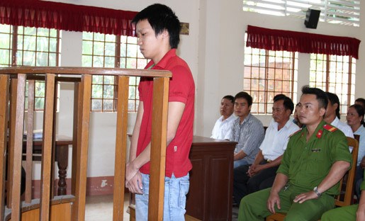 Hơn 9 năm tù cho cảnh sát nổ súng tại nhà nghỉ