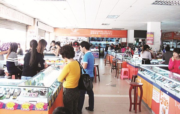 Người Việt chi cả tỷ USD mua điện thoại Trung Quốc