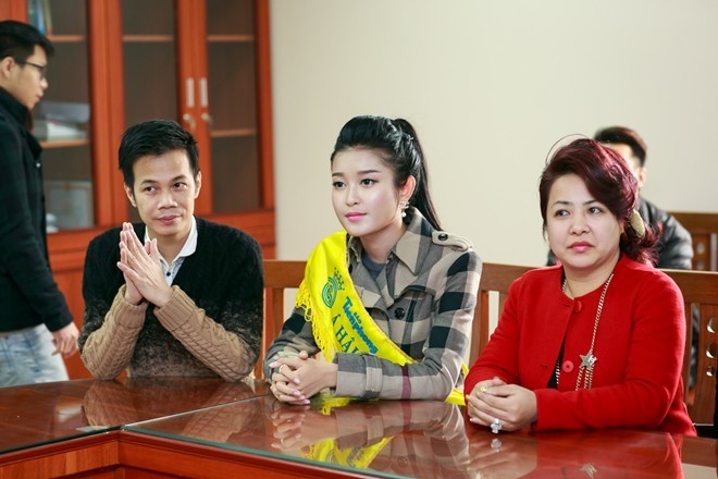 Bố Á hậu Huyền My: 'Làm người mẫu không có gì xấu hay sai'