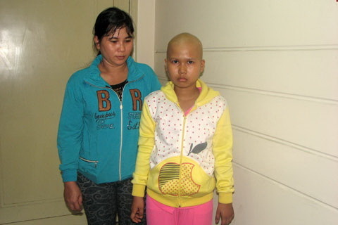 Cô bé ung thư ước mái tóc mọc lại như xưa