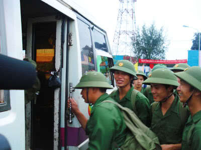 Nhà chỉ có mẹ già, được quyền từ chối nhập ngũ?