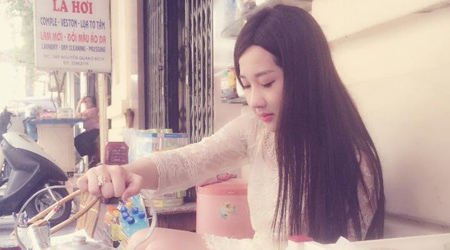 Gia thế gây ngỡ ngàng của các hot girl Việt