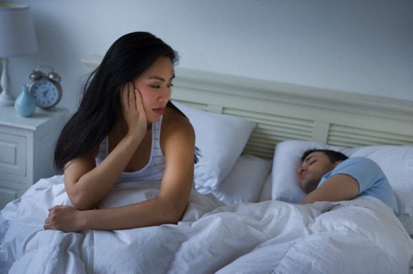 Trớ trêu, tôi đang làm tình nhân dễ bị vứt bỏ của vợ cũ