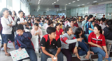 Ga Sài Gòn tăng cường tàu dịp Tết dương lịch