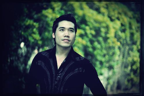 Ca sĩ Tuấn Hiệp 