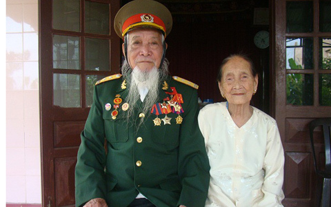 Cựu binh già và ly cà phê mùi thuốc súng của Tướng Giáp