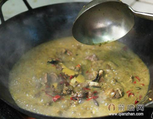 Không thể tin: Món lẩu phân bò non