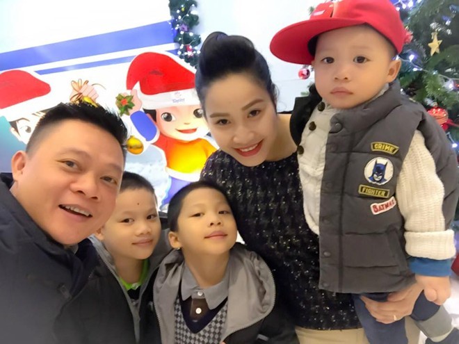 MC Quang Minh: 'Vợ muốn đi xem phim cũng phải đặt hàng'