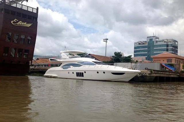Du thuyền triệu đô, vật vờ khắp kênh rạch Sài Gòn