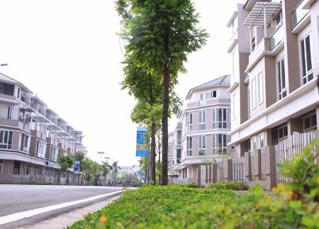 Mua biệt thự liền kề, nhận vé chơi châu Âu