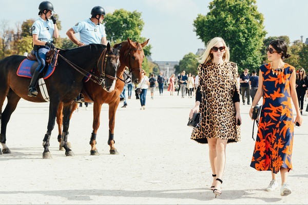 Những lỗi thời trang các quý cô dễ mắc phải khi diện đồ tiệc tùng