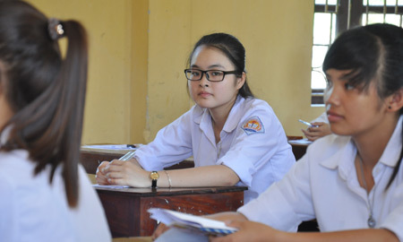 Bỏ miễn thi ngoại ngữ, đề xuất phương án tuyển sinh