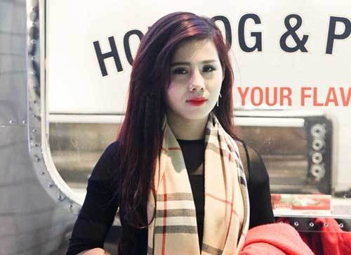 Street style ngập tràn không khí lễ hội của các quý cô Hà Thành