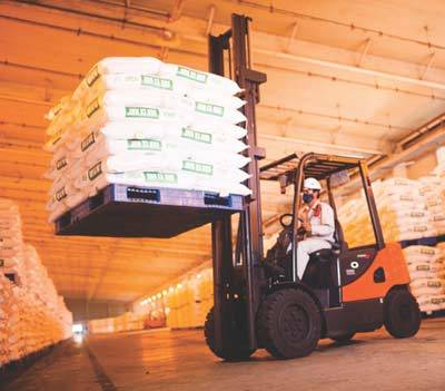 Đạm Cà Mau nhận giải Thương hiệu Quốc gia 2014