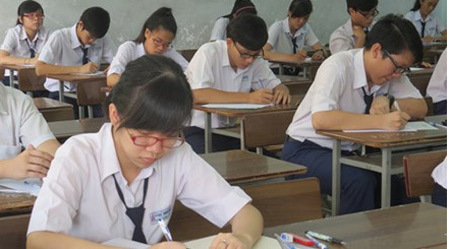 Chuyên gia nói gì về bỏ thi ngoại ngữ?