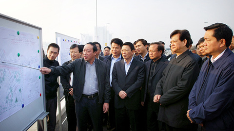 Thủ tướng: Sân bay hiện đại phải ấn tượng về con người